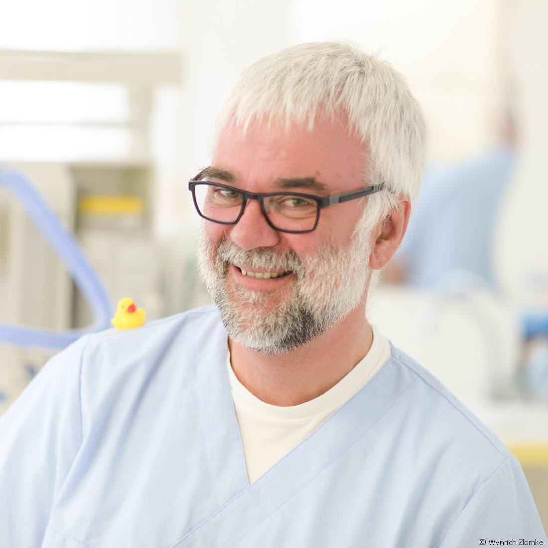 Dr. Bernhard Maier, Narkosearzt, Kinderzahnbehandlung Friedrichshafen